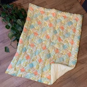 Vintage baby blanket bedspread crib